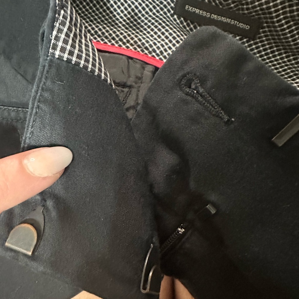 EXPRESS Tailored Shorts in black - Picture 4 of 6